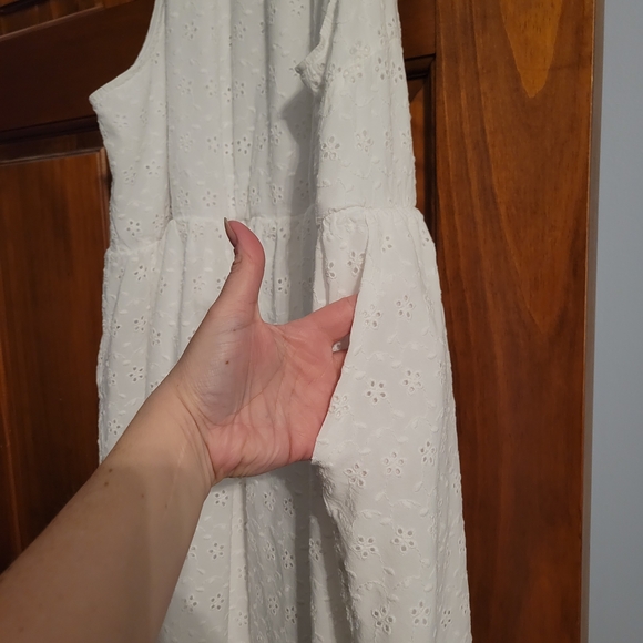 Torrid HALTER RUFFLE TIERED MIDI DRESS - VOILE EYELET WHITE SIZE 1 WORN ONCE - Picture 5 of 5